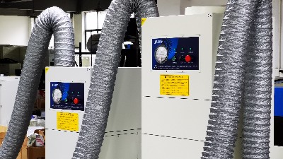 除塵設(shè)備和除塵技術(shù)相結(jié)合,執(zhí)信環(huán)保工業(yè)用除塵器廠家！